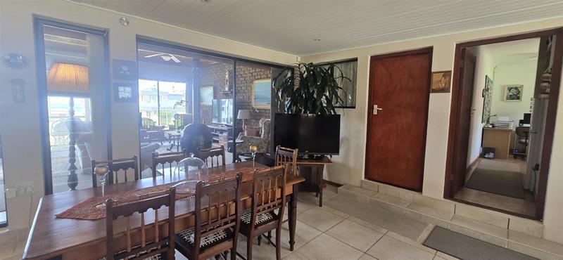 4 Bedroom Property for Sale in Outeniqua Strand Western Cape